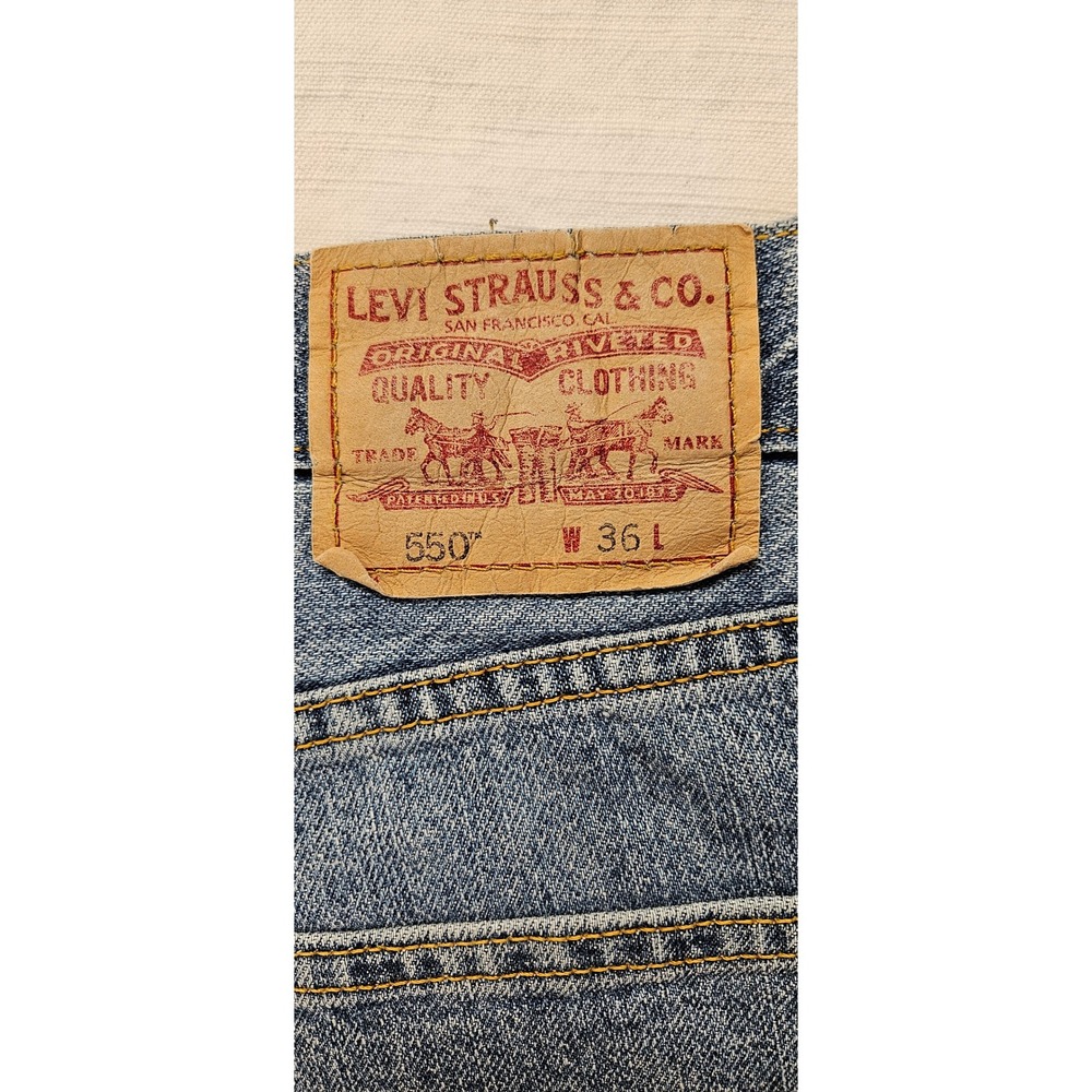 Levis 550 Mens Relaxed Fit Denim Shorts Light Wash Blue Cotton W36 550-0211 - Picture 13 of 14